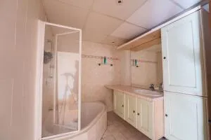Appartement à Saint-Laurent-de-Mure — vignette 7