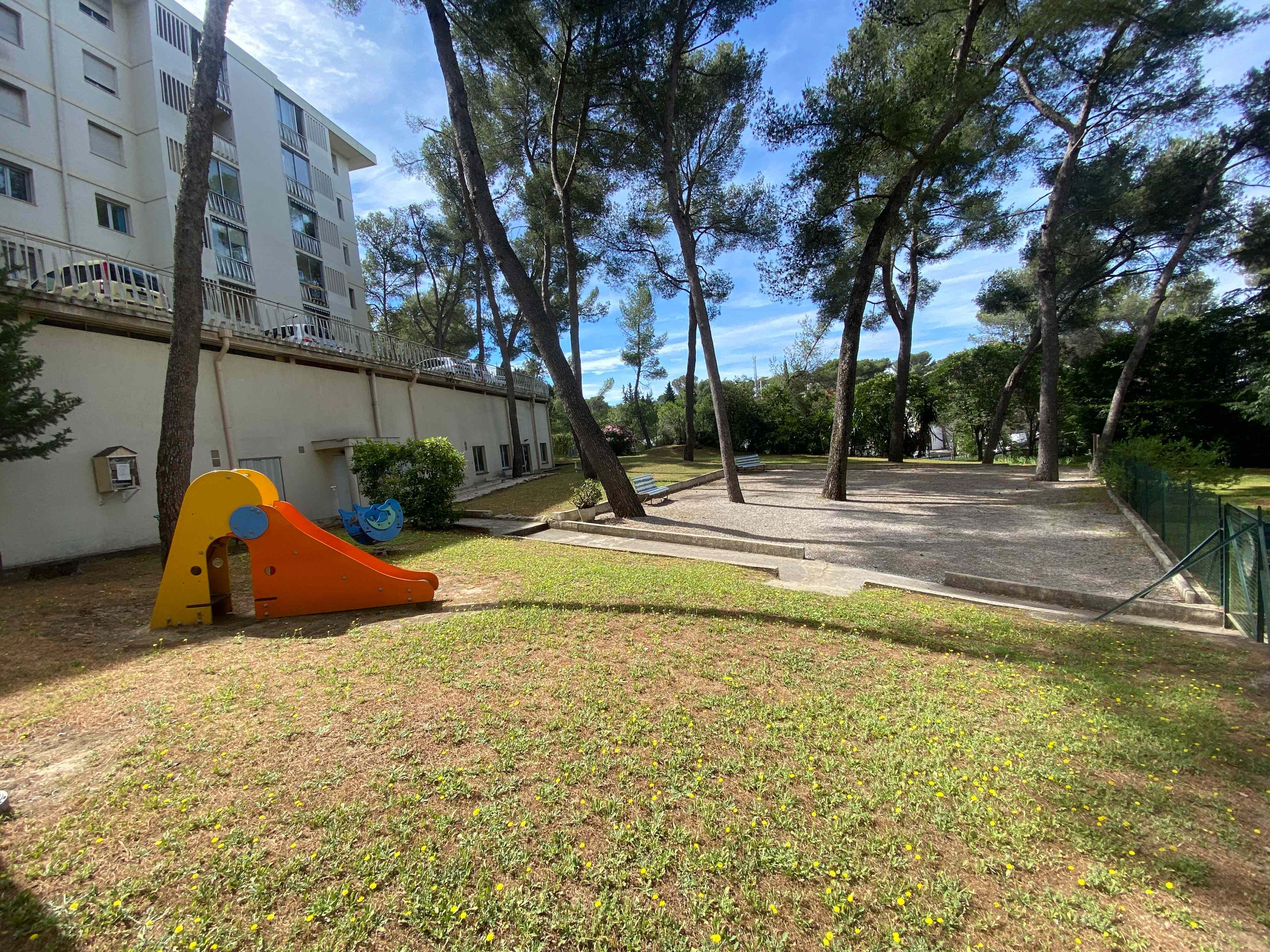 Appartement à Le Cannet — vignette 6