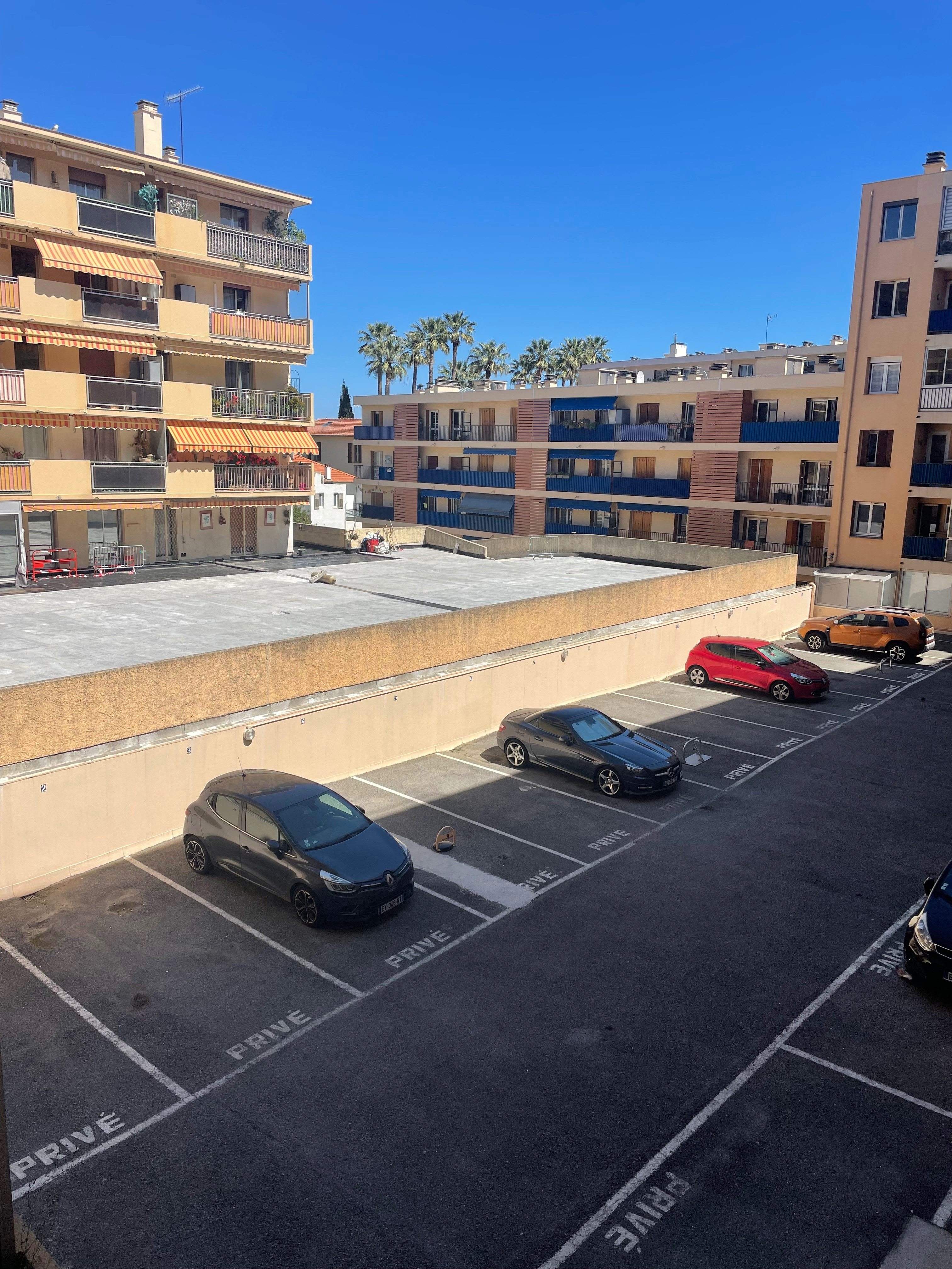 Appartement à Vallauris — vignette 11