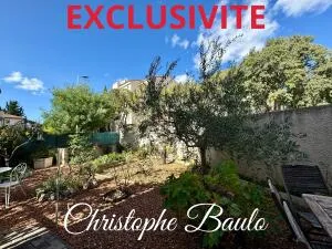 Dépt Hérault (34), à vendre à Montpellier quartier Sabines, maison T4 85m2 + grand garage + 220m2 terrain