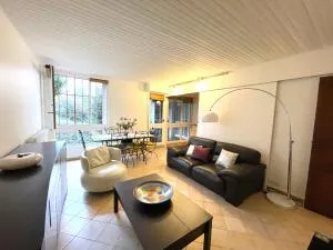 APPARTEMENT 3 CHAMBRES 82 M2