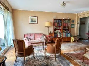 Appartement T4 de 98m2, à rénover. Secteur Camus, Nantes