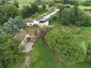 Au cœur du parc régional du Perche, Propriété sur 6ha avec étang.