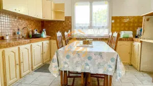 Maison à Vœuil-et-Giget — vignette 3
