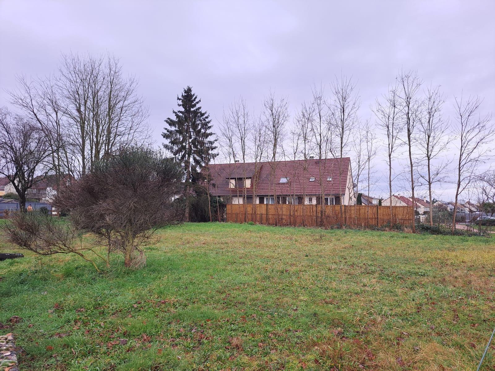 TERRAIN CONSTRUCTIBLE