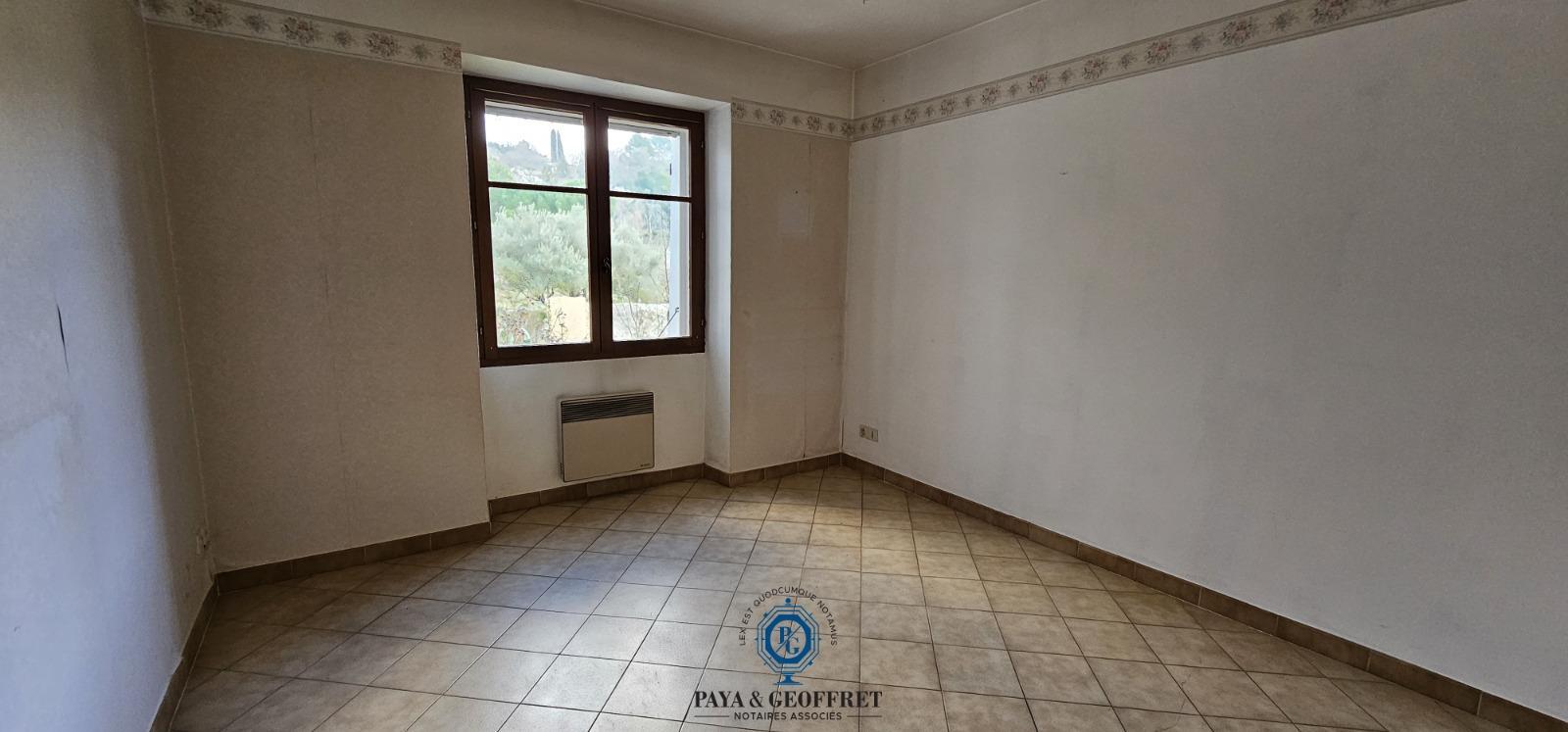 Maison à La Roquebrussanne — vignette 8