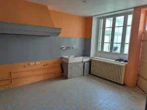 Immeuble à Coulanges-la-Vineuse — vignette 4