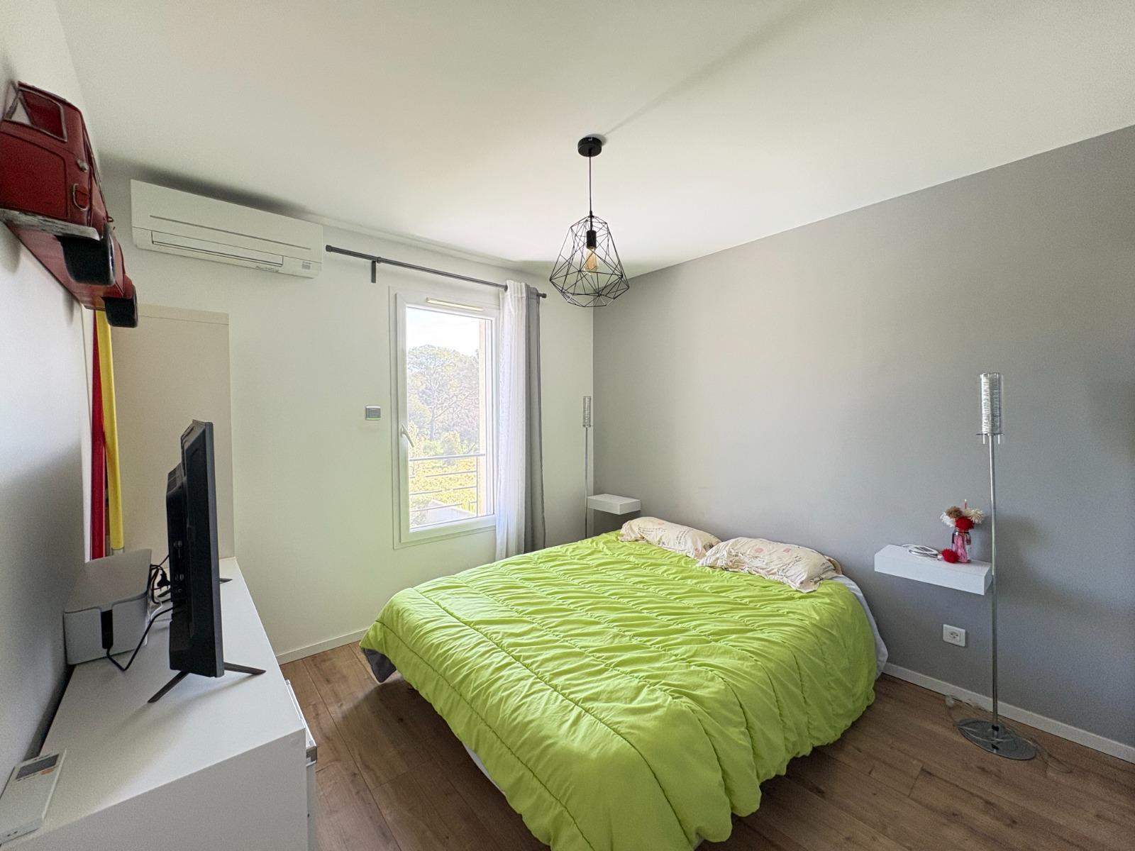 Maison à La Londe-les-Maures — vignette 12