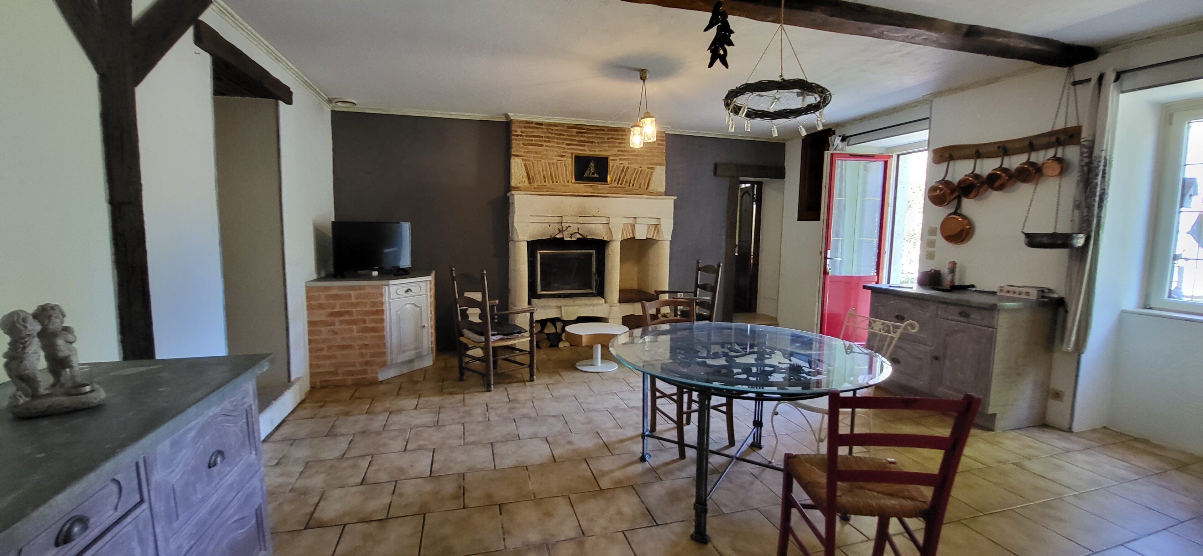 Maison à Montbron — vignette 3