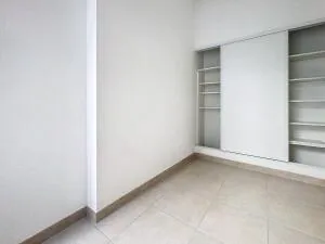 Appartement à Nîmes — vignette 6