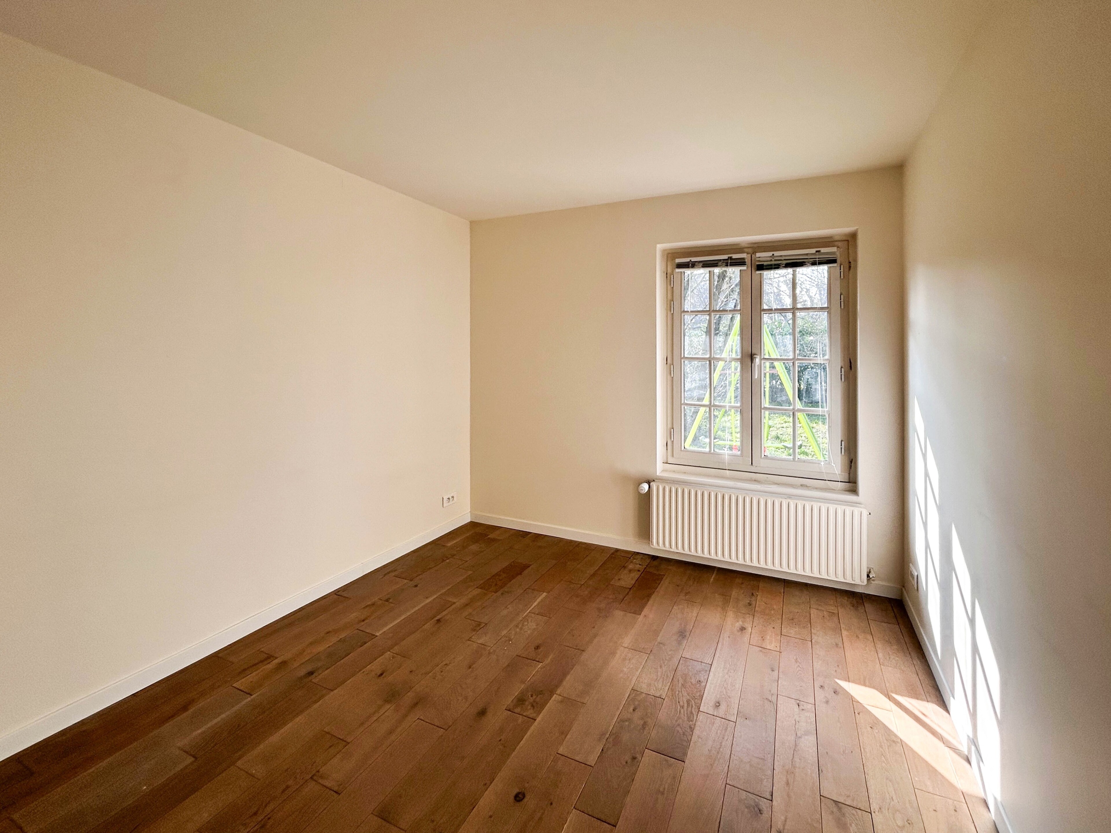 Maison à Le Mesnil-le-Roi — vignette 7
