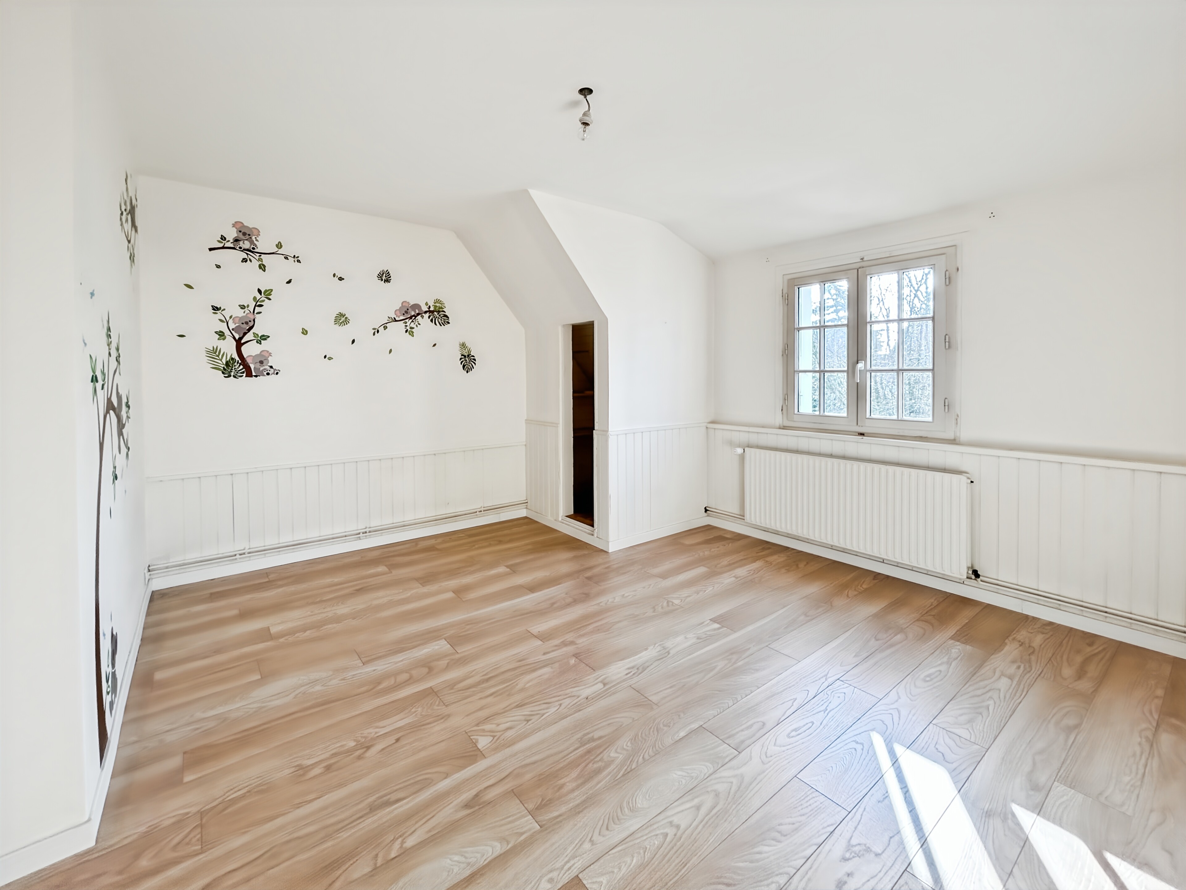 Maison à Le Mesnil-le-Roi — vignette 10