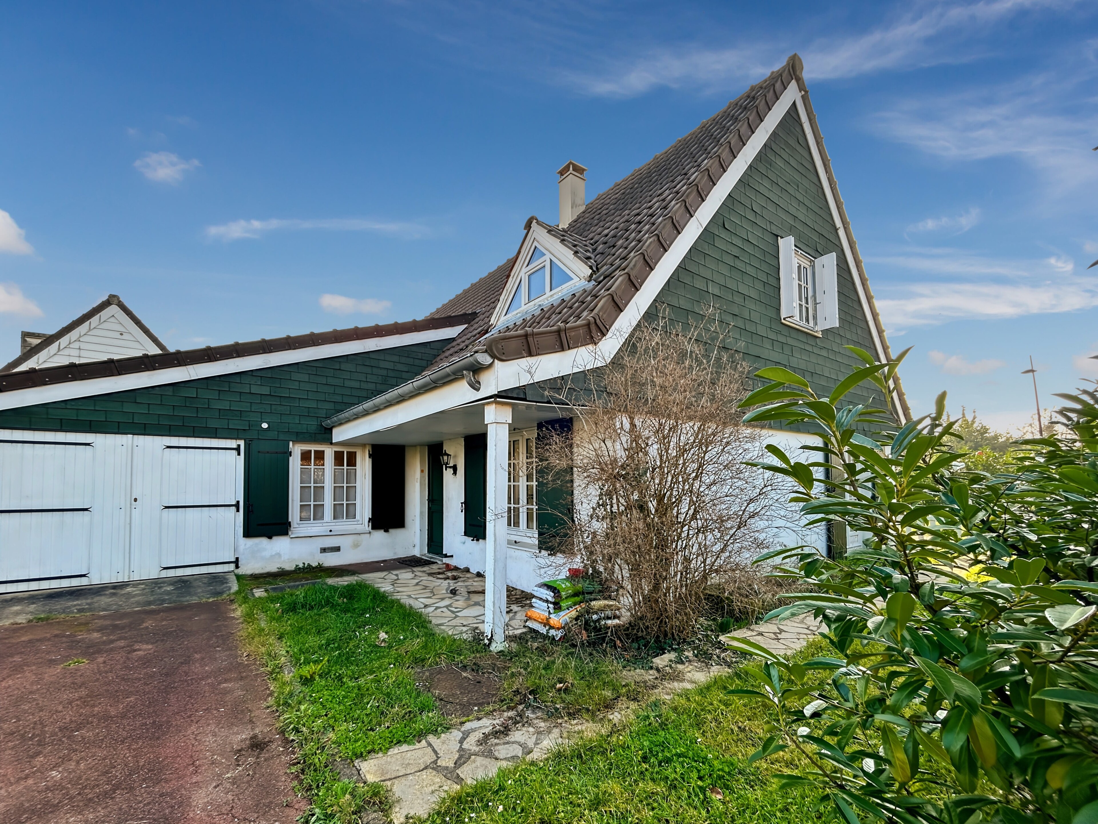Maison à Le Mesnil-le-Roi — vignette 15
