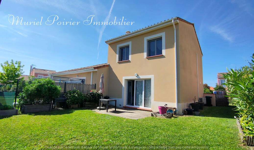  La Salvetat-Saint-Gilles. Maison T4 avec jardin, garage et stationnements au calme