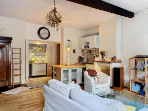 Charmante maison de ville à vendre à Argentat