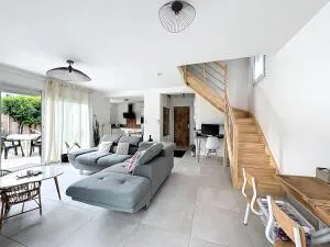 Maison à Saint-Égrève — vignette 3