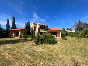 VILLA T 7 LAROQUE DES ALBERES 
