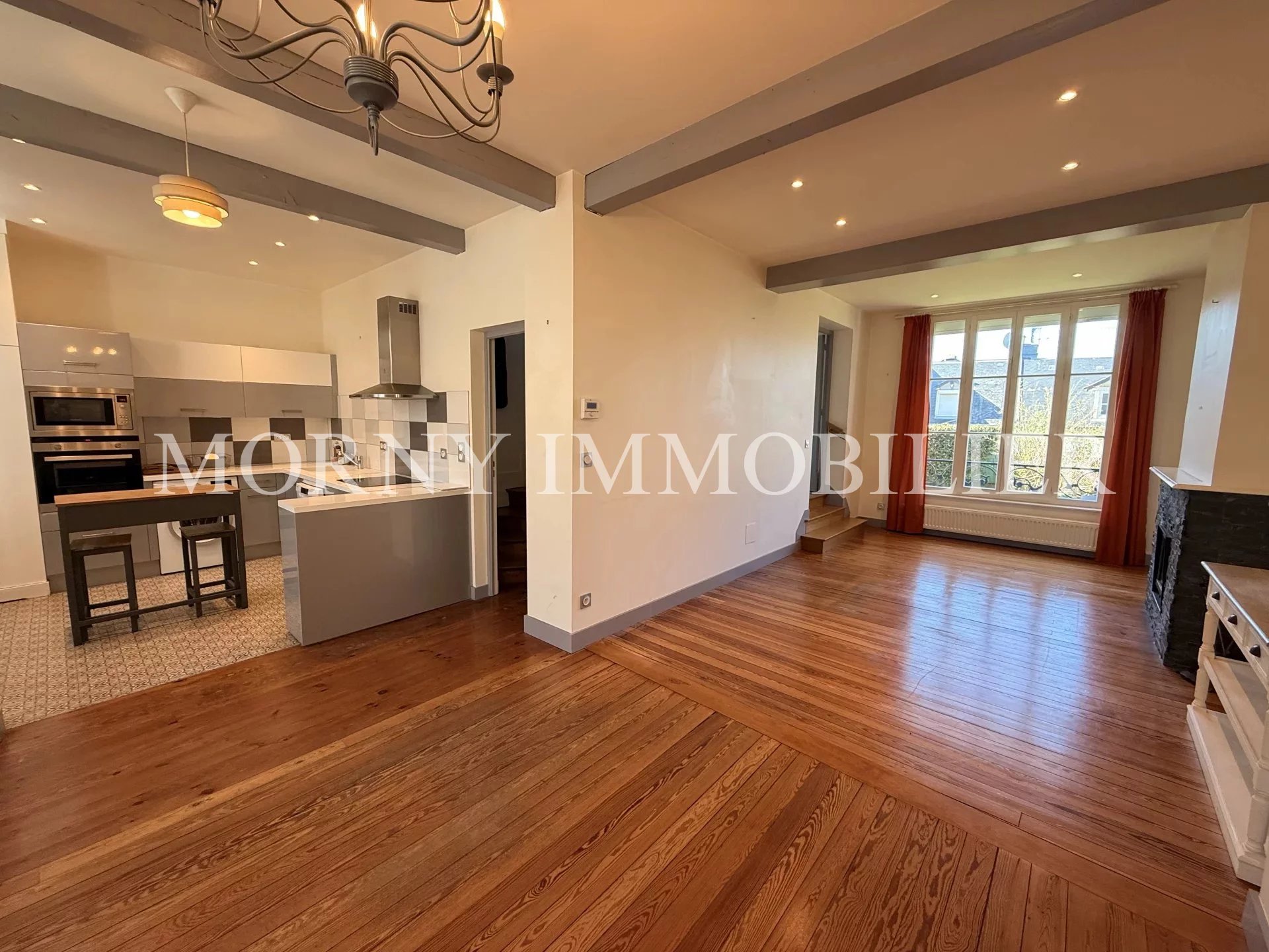 MAISON DE VILLE AVEC JARDIN DE 400M2 SUD-OUEST