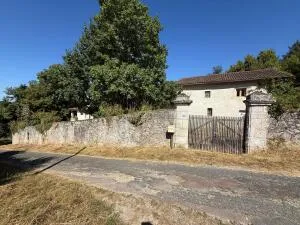 MAISON FORESTIERE ANTONNE