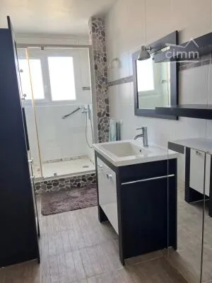 Appartement à Guilherand-Granges — vignette 3