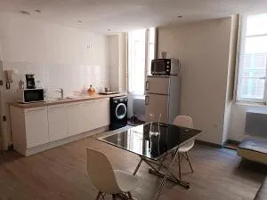 Appartement à Nîmes — vignette 4