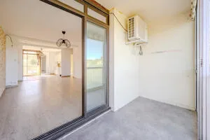 Appartement à La Valette-du-Var — vignette 4