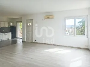 Maison à Volx — vignette 8