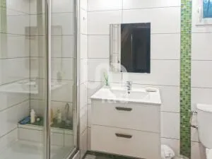 Maison à Volx — vignette 9