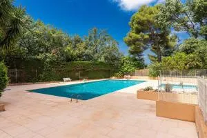 Appartement à Antibes — vignette 3