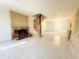 Maison de 172 m² à terminer, gros œuvre rénové
