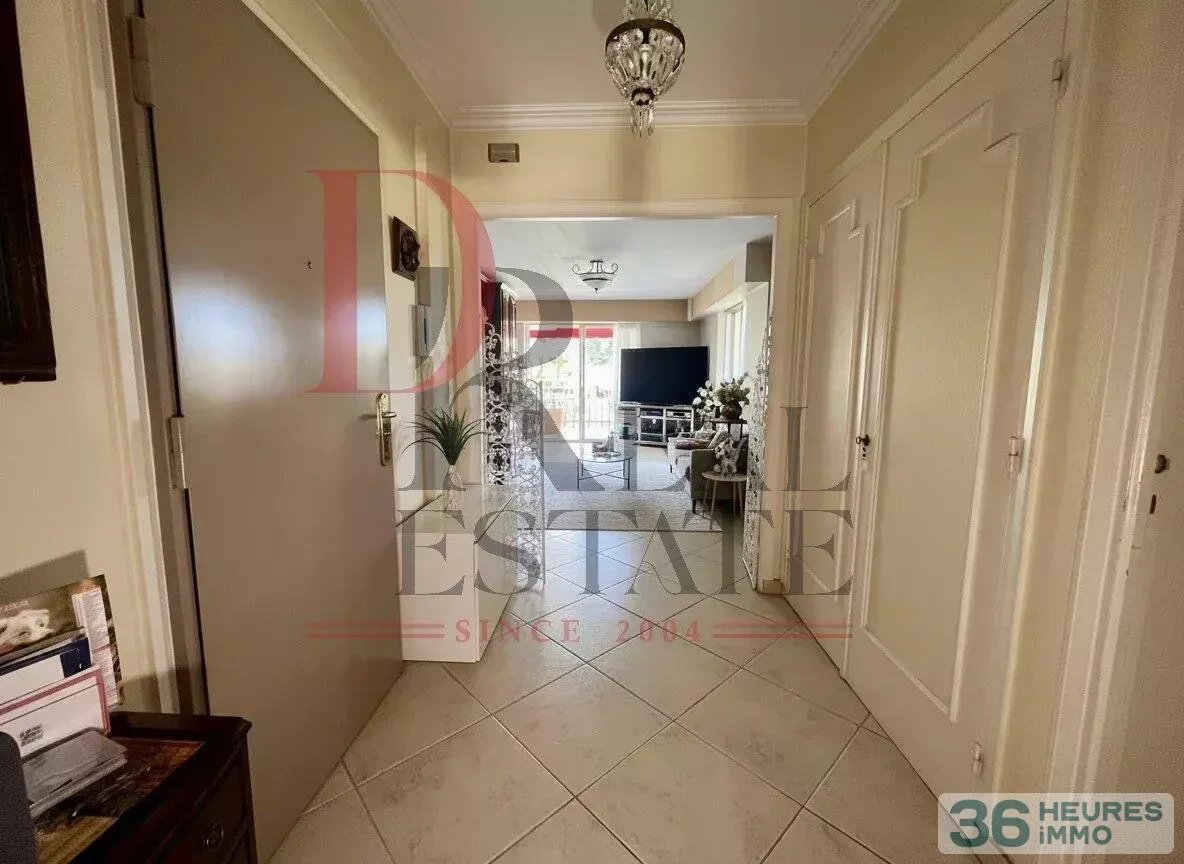 Appartement à Le Cannet — vignette 11