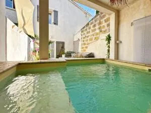 MAISON DE VILLAGE ENTIÈREMENT RÉNOVÉE