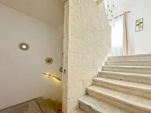 Maison à Milhaud — vignette 28