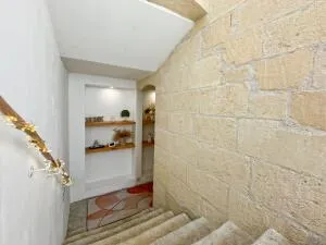 Maison à Milhaud — vignette 47