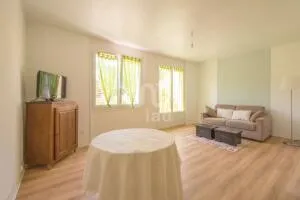 Appartement T2 rénové avec terrasse et jardin à Bonneuil-sur-Marne