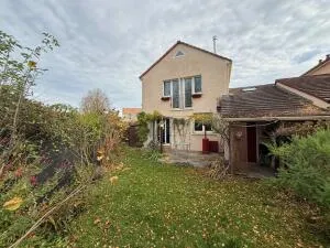 Maison à Montigny-le-Bretonneux — vignette 7