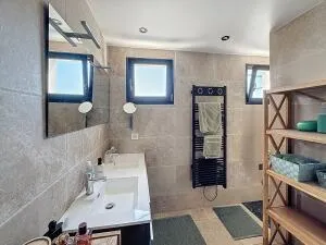 Maison à Ceyreste — vignette 11