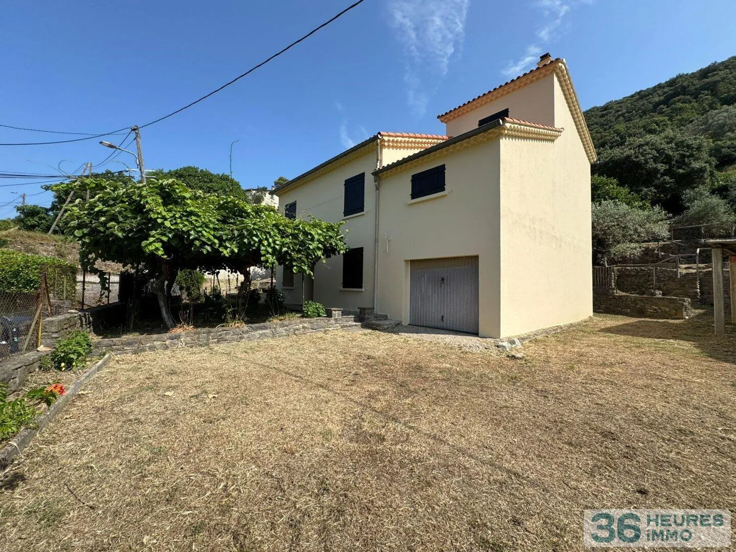 Maison Familiale T6, de 152 m² sur 1 865 m² – Vue dominante et Sud