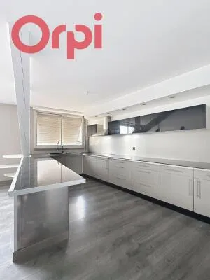 Appartement à Vichy — vignette 3