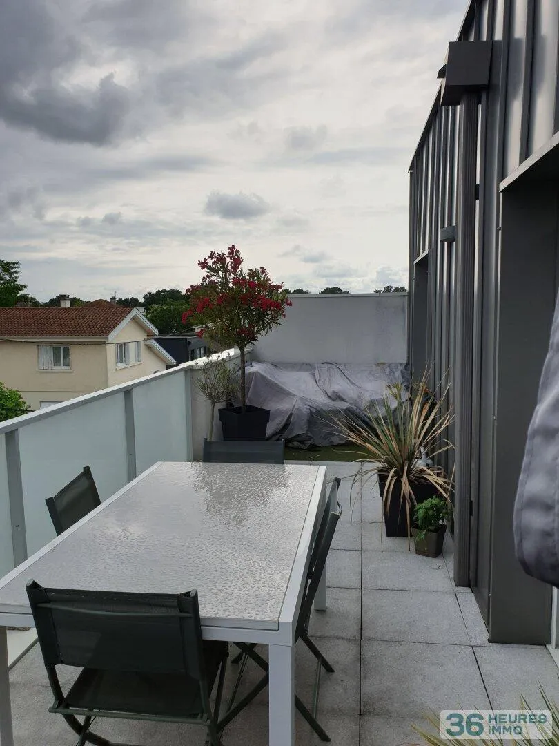 Appartement T2 3ème et dernier étage Terrasse 18m² Robert Picqué