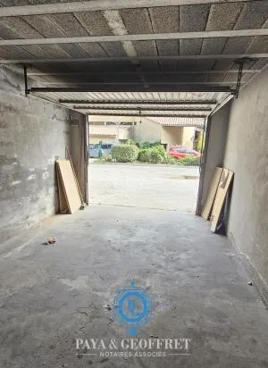 Garage – Parking à Méounes-lès-Montrieux — vignette 4