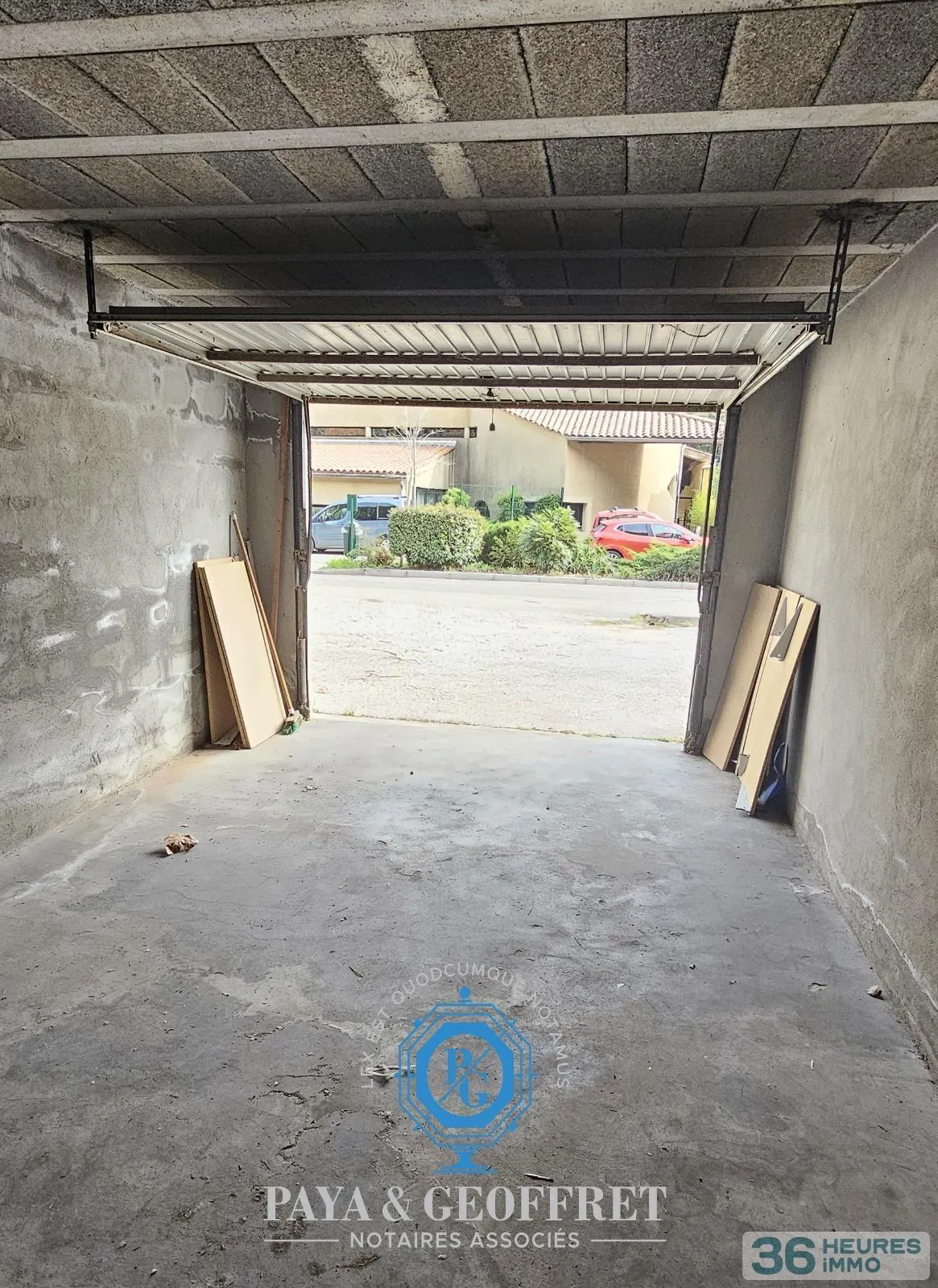 Garage – Parking à Méounes-lès-Montrieux — vignette 4