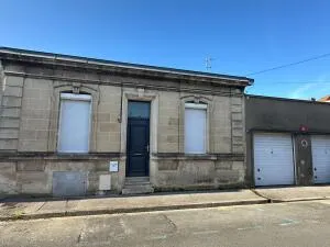 Echoppe TALENCE (33400) avec garages et jardin
