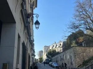 studio à renover 75018 PARIS 