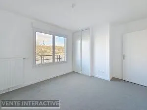 Appartement à Villeneuve-le-Roi — vignette 12