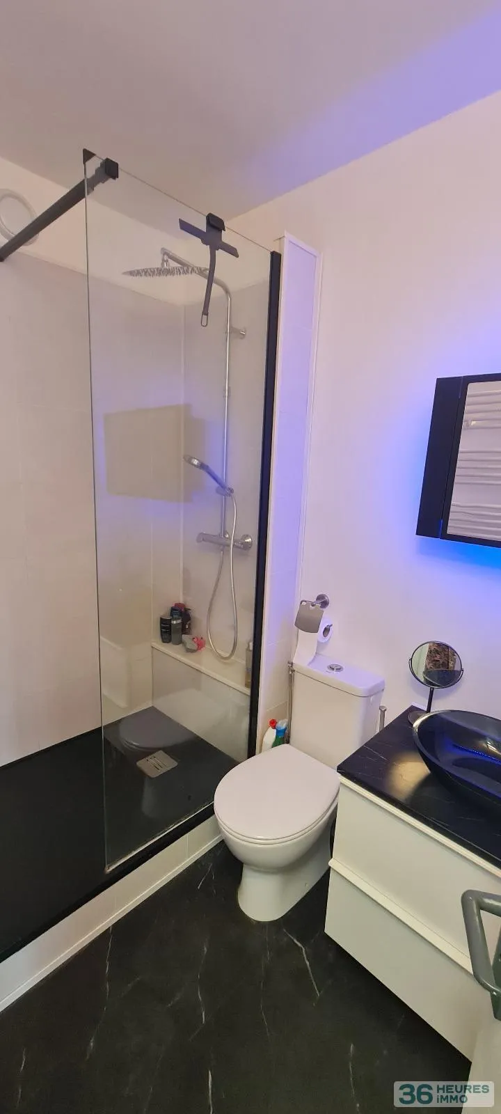 Appartement à Paris 18e Arrondissement — vignette 10