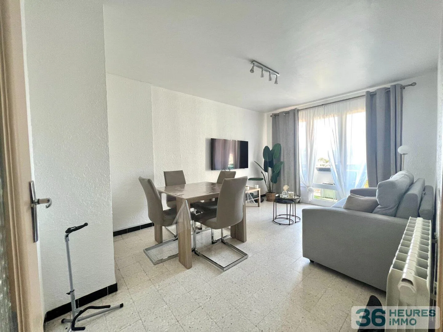 Appartement à Nîmes — vignette 3