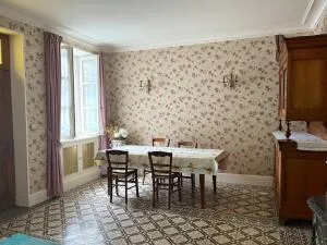 Maison à Carrouges — vignette 5