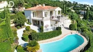 propriété 5 chambres - 199 m² - Vue Mer