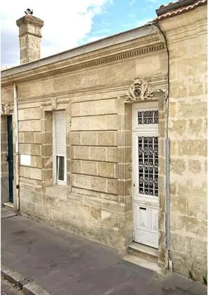 ECHOPPE SIMPLE AVEC JARDIN RUE PREVILLE BORDEAUX